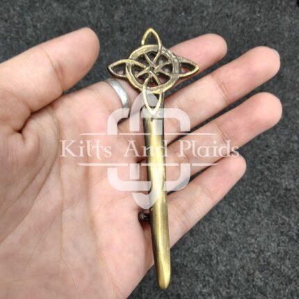 Celtic knots Scottish kilt pin