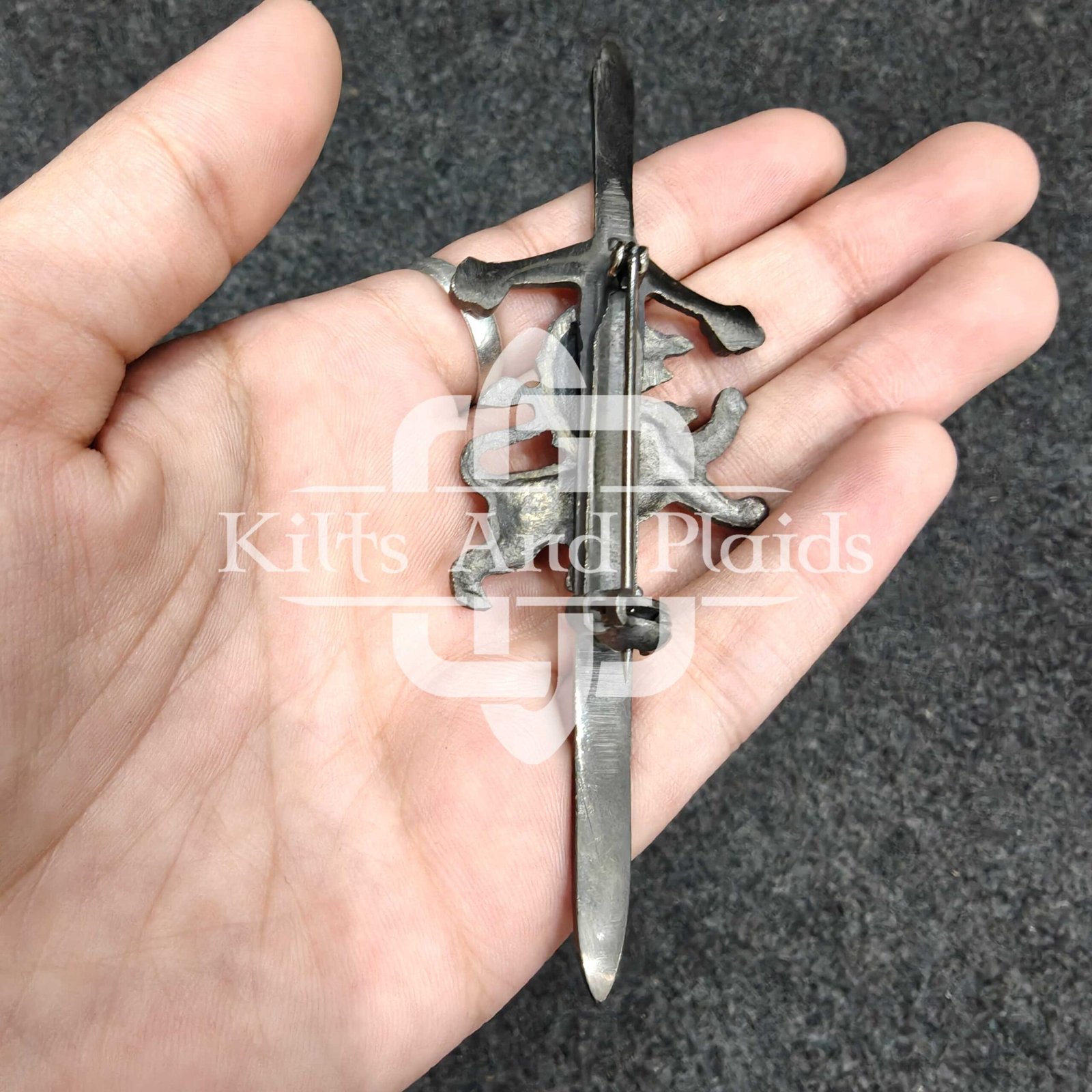 Rampant Lion Scottish kilt pin