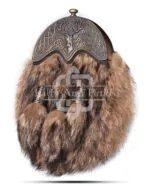 Brass Stag Head Coyote Fur Sporran - Image 3