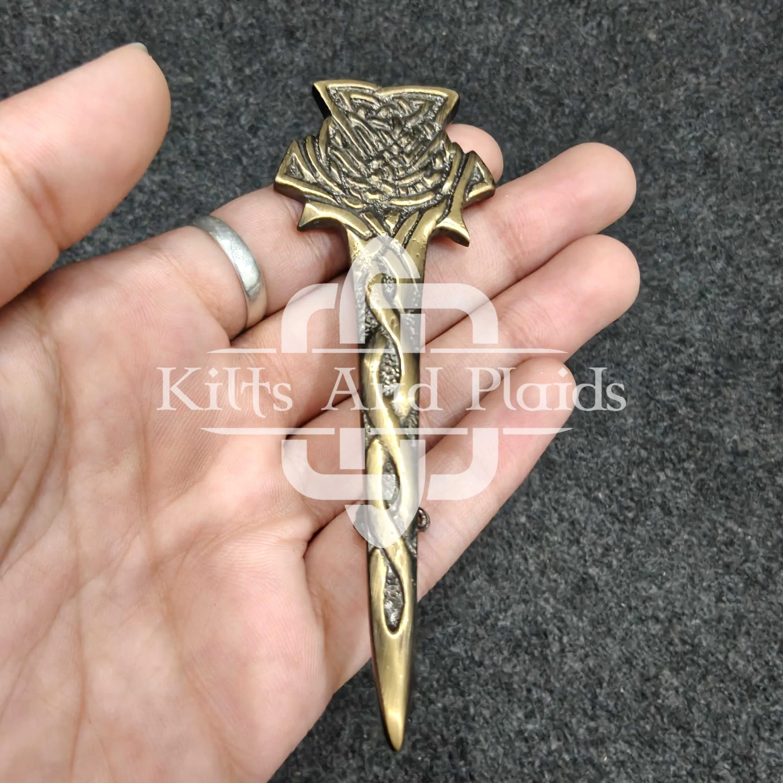 Thistle Scottish kilt pin